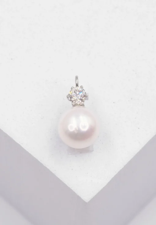 Anhänger Weissgold 750 Akoya Perle 8-8.5mm Brillant 0.15ct.