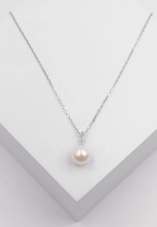 Anhänger Weissgold 750 Süsswasserperle 9-9.5mm Brillant 0.04ct.