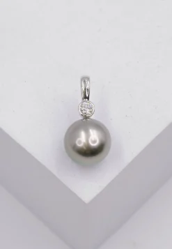 Anhänger Weissgold 750 Tahiti Perle 10-10.5mm Brillant 0.10ct.