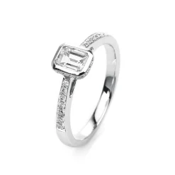 Verlobungsring 750/18K Weissgold Diamant 0.7ct.