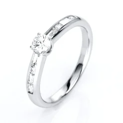 Verlobungsring 750/18K Weissgold Diamant 0.51ct.